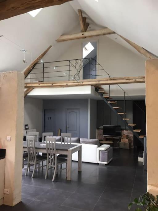 Le Breuil Villa Amboise Bagian luar foto